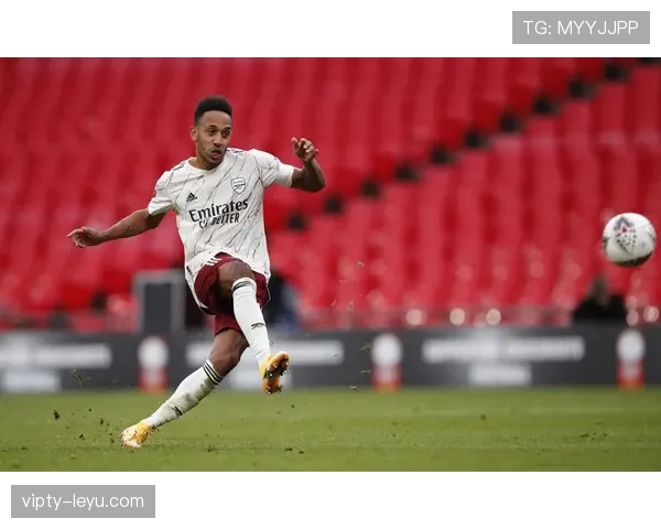 阿森纳社区盾稳健发挥成功卫冕，状态回暖引关注