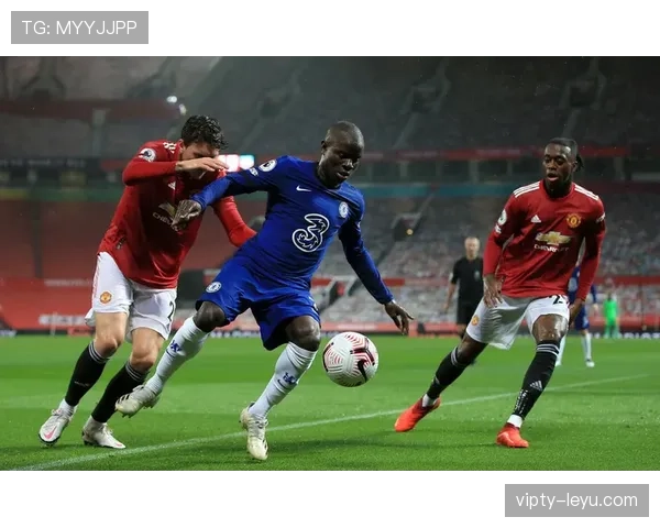 特里皮尔vs维尼修斯:速度型边锋的防守应对分析 特里皮尔vs维尼修斯:速度型边锋的防守应对分析